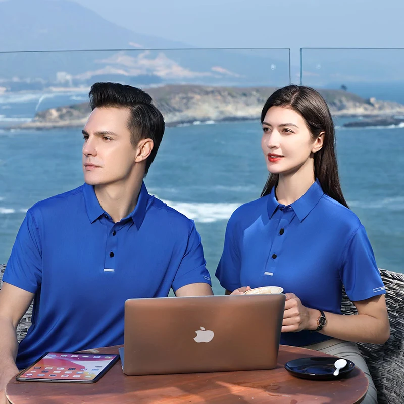 Wie sollten Poloshirts getragen werden?